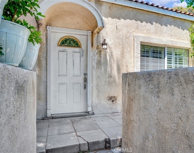 7275 Fountain Avenue - Photo Thumbnail 25