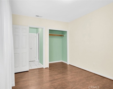 7275 Fountain Avenue - Photo Thumbnail 8