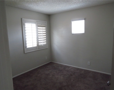 14410 Chaparral Drive - Photo Thumbnail 32