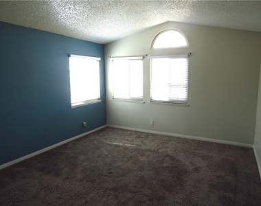 14410 Chaparral Drive - Photo Thumbnail 22