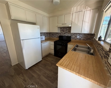 532 E Lugonia Avenue - Photo Thumbnail 1