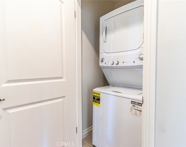 1739 Longwood Avenue - Photo Thumbnail 15