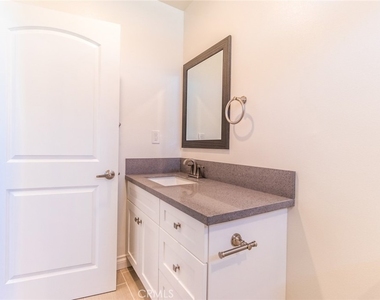 1739 Longwood Avenue - Photo Thumbnail 20