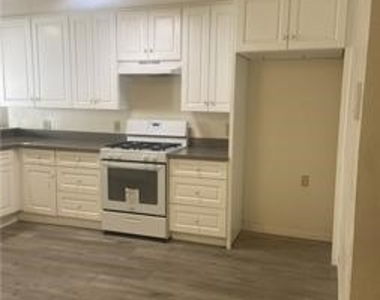 6819 Whitsett - Photo Thumbnail 1