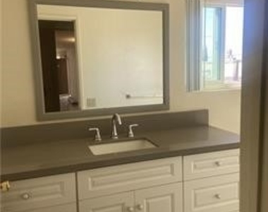 6819 Whitsett - Photo Thumbnail 7