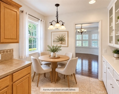 1104 N Screenland Drive - Photo Thumbnail 13