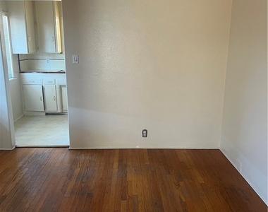 2804 W Ramona Road - Photo Thumbnail 2