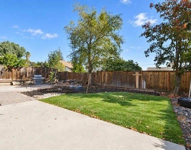 5119 Homestead - Photo Thumbnail 15