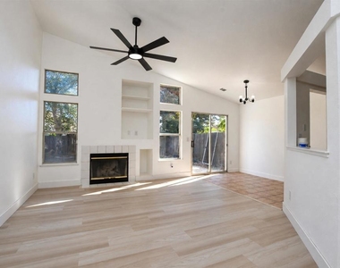 5119 Homestead - Photo Thumbnail 4