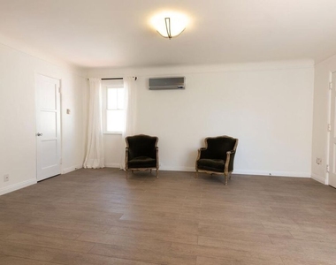 1341 Stanford Street - Photo Thumbnail 3