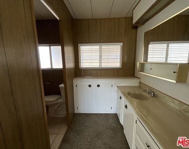 1014 W Johnston Avenue - Photo Thumbnail 10
