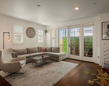 5103 E Echo Street - Photo Thumbnail 3