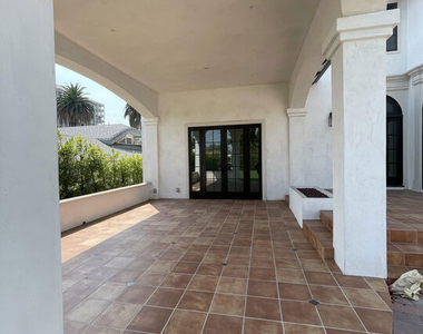 2300 N Commonwealth Avenue - Photo Thumbnail 33