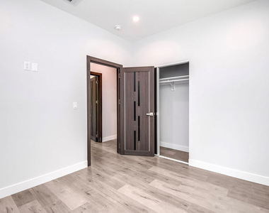 19218 Lanark - Photo Thumbnail 17
