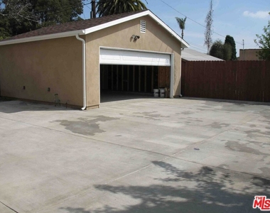 1334 W 62 - Photo Thumbnail 21