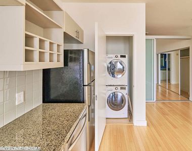 3810 Wilshire Blvd - Photo Thumbnail 9