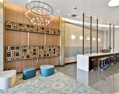 3810 Wilshire Blvd - Photo Thumbnail 1