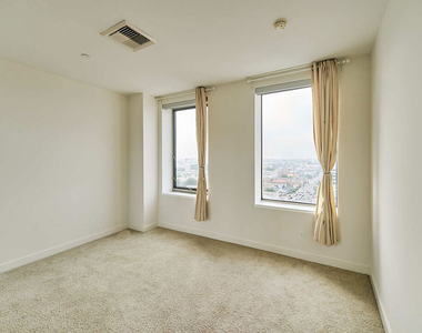 3810 Wilshire Blvd - Photo Thumbnail 15