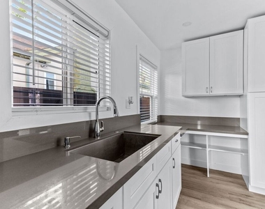 1244 N Genesee - Photo Thumbnail 1