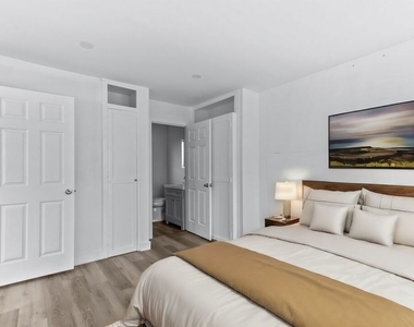 1244 N Genesee - Photo Thumbnail 4