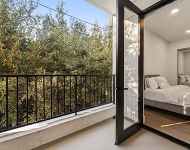 3659 1/2 Regal Pl, Los Angeles, Ca 90068, Usa - Photo Thumbnail 31