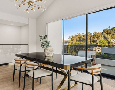 3659 1/2 Regal Pl, Los Angeles, Ca 90068, Usa - Photo Thumbnail 9