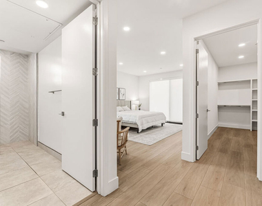 3659 1/2 Regal Pl, Los Angeles, Ca 90068, Usa - Photo Thumbnail 19