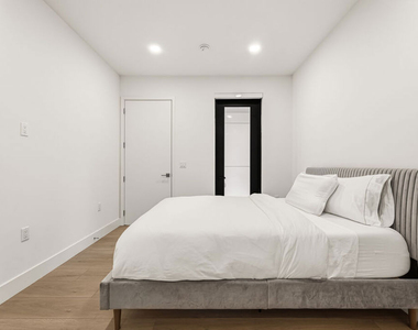 3659 1/2 Regal Pl, Los Angeles, Ca 90068, Usa - Photo Thumbnail 44