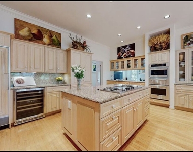 898 N Bundy Drive - Photo Thumbnail 8