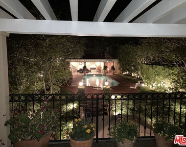 898 N Bundy Drive - Photo Thumbnail 6