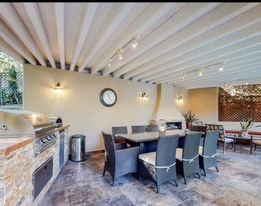 898 N Bundy Drive - Photo Thumbnail 3