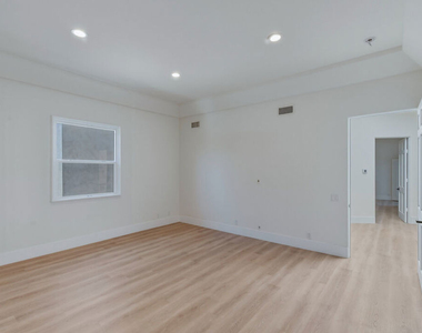14713 Valleyheart Drive - Photo Thumbnail 47