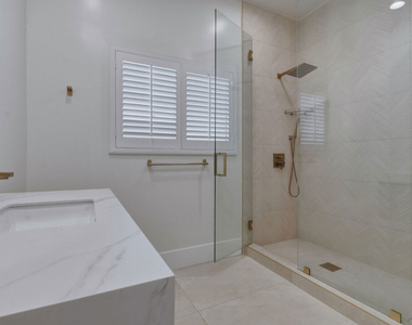 14713 Valleyheart Drive - Photo Thumbnail 5