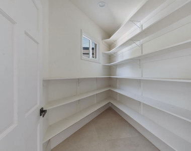 14713 Valleyheart Drive - Photo Thumbnail 34