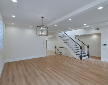 14713 Valleyheart Drive - Photo Thumbnail 28