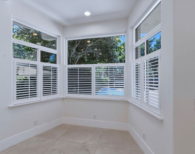 14713 Valleyheart Drive - Photo Thumbnail 32
