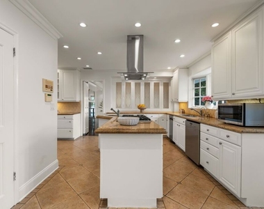 9023 Alto Cedro Drive - Photo Thumbnail 26