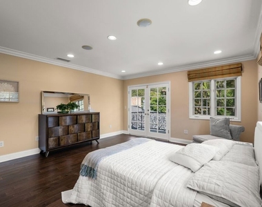 9023 Alto Cedro Drive - Photo Thumbnail 44
