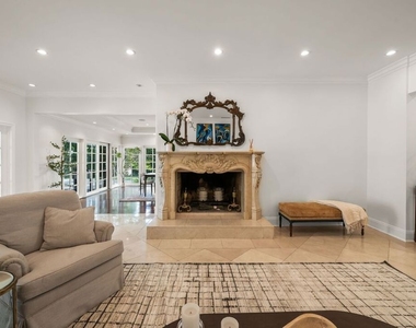 9023 Alto Cedro Drive - Photo Thumbnail 14