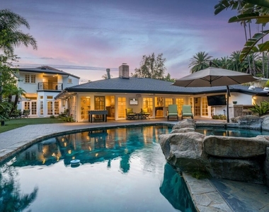 9023 Alto Cedro Drive - Photo Thumbnail 6