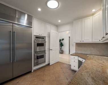 9023 Alto Cedro Drive - Photo Thumbnail 23