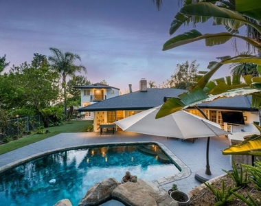 9023 Alto Cedro Drive - Photo Thumbnail 7