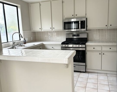 1749 12th Street - Photo Thumbnail 35