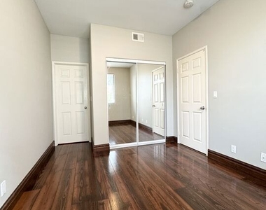 1749 12th Street - Photo Thumbnail 8