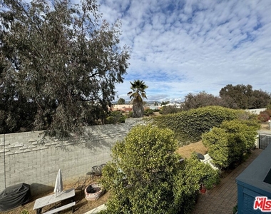 1749 12th Street - Photo Thumbnail 36
