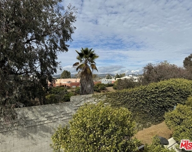 1749 12th Street - Photo Thumbnail 41