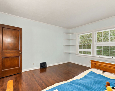 343 N Bronson Avenue - Photo Thumbnail 30