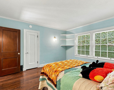 343 N Bronson Avenue - Photo Thumbnail 27