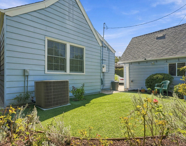 343 N Bronson Avenue - Photo Thumbnail 45
