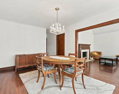 343 N Bronson Avenue - Photo Thumbnail 11